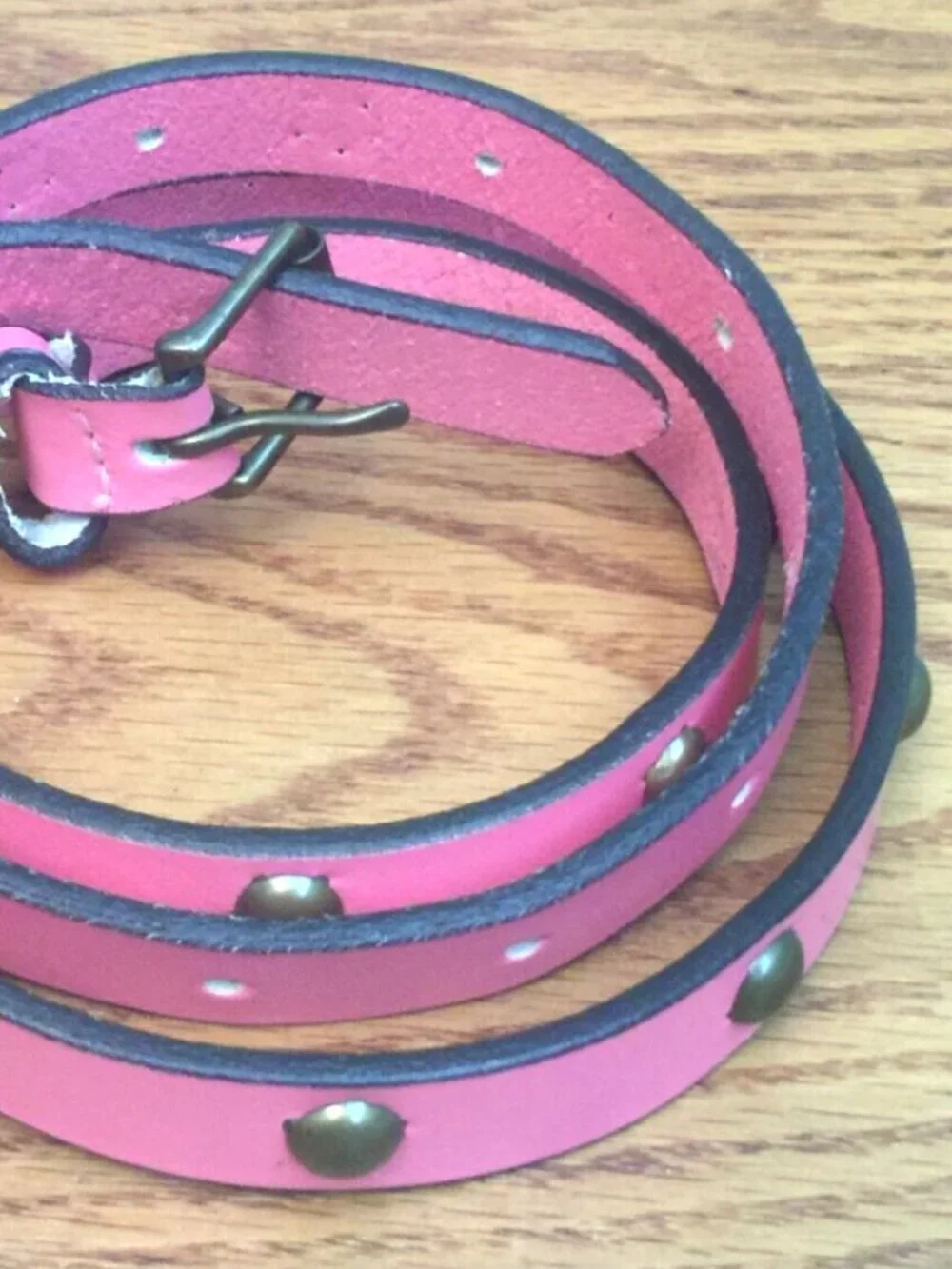 VINTAGE GAP PINK LEATHER STUDDED SKINNY BELT WOMENS M MADE IN USA